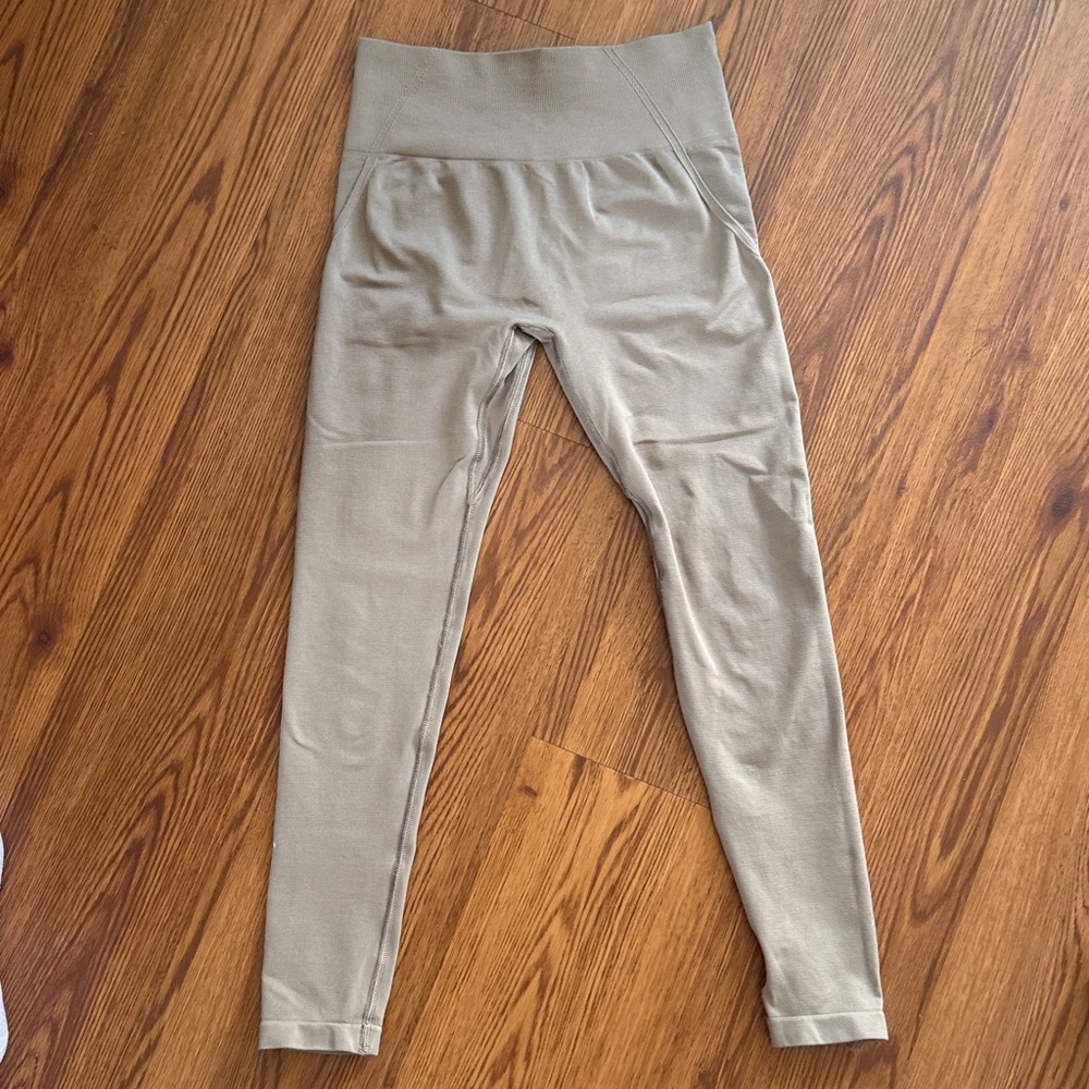 Oner Active effortless leggings size medium
